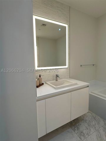 701 N Fort Lauderdale Blvd 214, Fort Lauderdale, FL 33304