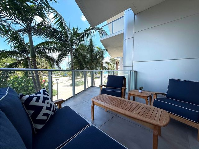 701 N Fort Lauderdale Blvd 214, Fort Lauderdale, FL 33304