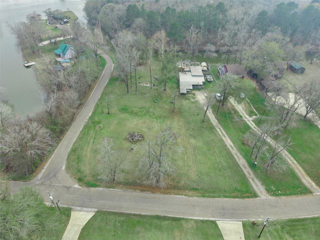 26 Lakeview Drive, Huntsville, TX 77320