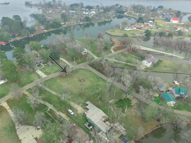 26 Lakeview Drive, Huntsville, TX 77320