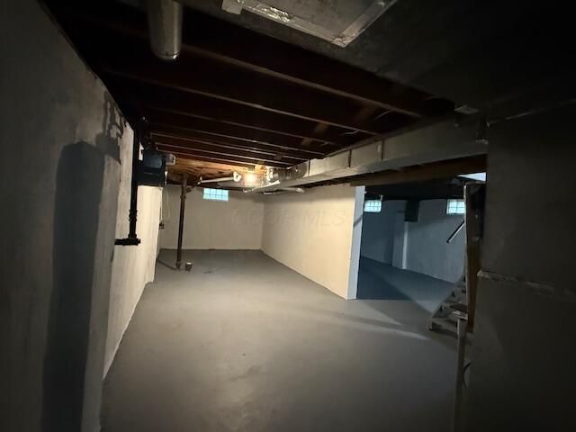 886 Carolyn Avenue, Columbus, OH 43224