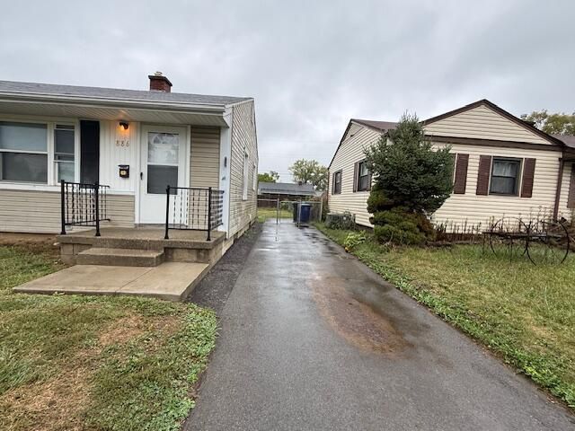 886 Carolyn Avenue, Columbus, OH 43224