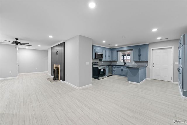 9596 AL HWY 60, Moundville, AL 35474