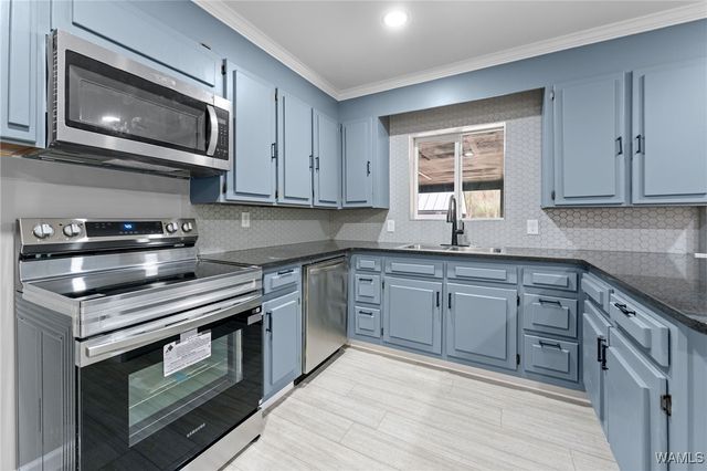 9596 AL HWY 60, Moundville, AL 35474