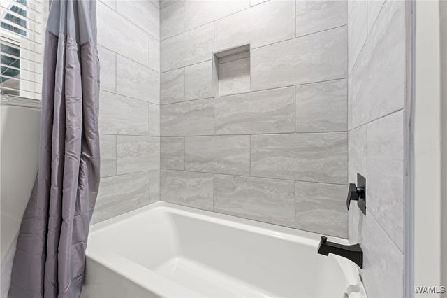 9596 AL HWY 60, Moundville, AL 35474