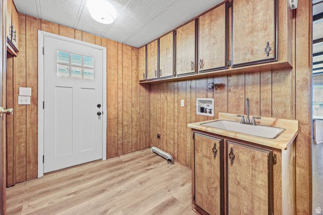 132 W ALTA VIEW WAY, Sandy, UT 84070