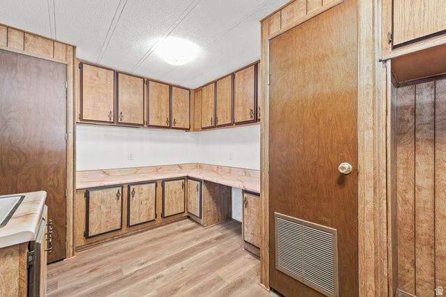 132 W ALTA VIEW WAY, Sandy, UT 84070