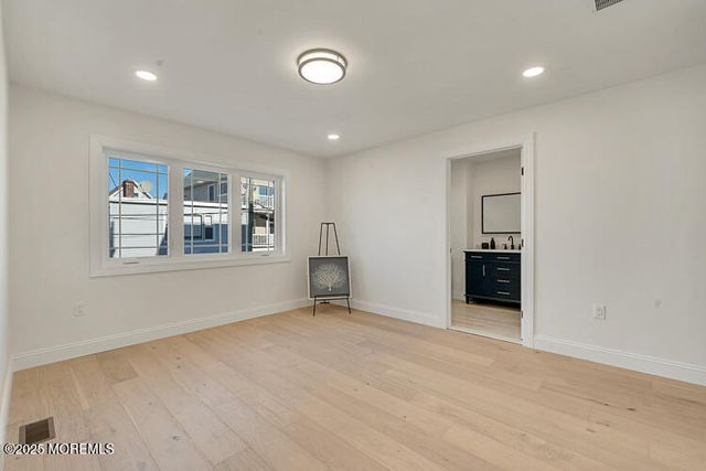 24 Surf Street, Sea Bright, NJ 07760