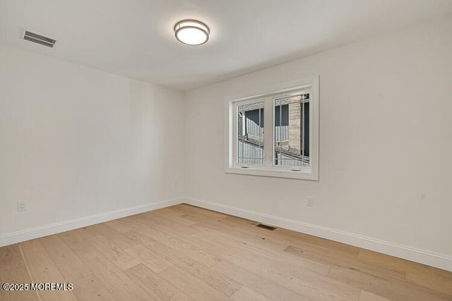 24 Surf Street, Sea Bright, NJ 07760