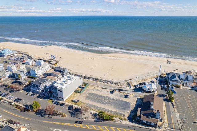 24 Surf Street, Sea Bright, NJ 07760
