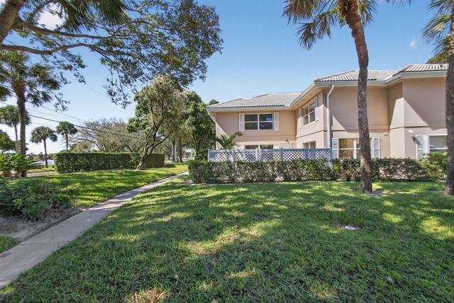 3103 Kingston Court, West Palm Beach, FL 33409