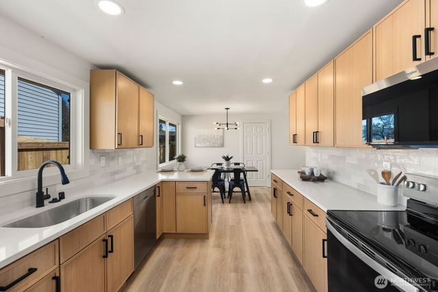 31618 119th Place SE, Auburn, WA 98092