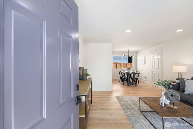 31618 119th Place SE, Auburn, WA 98092