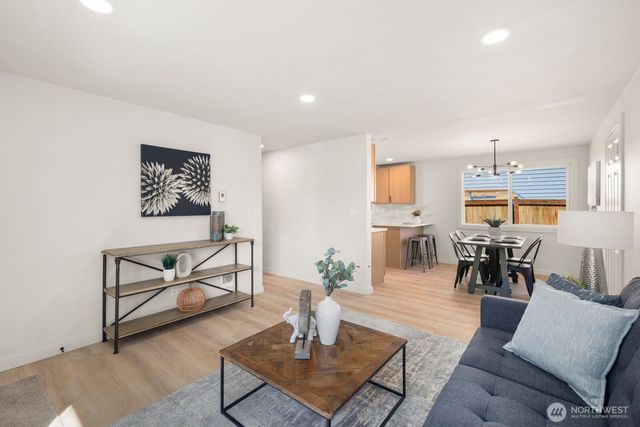 31618 119th Place SE, Auburn, WA 98092