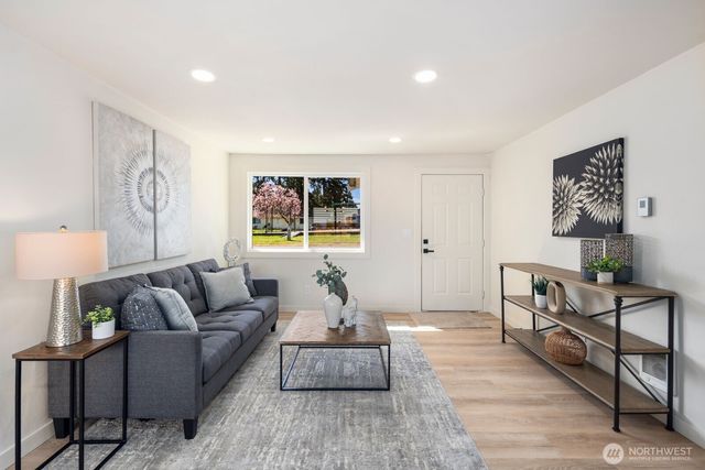 31618 119th Place SE, Auburn, WA 98092