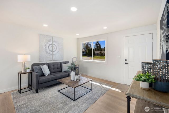 31618 119th Place SE, Auburn, WA 98092