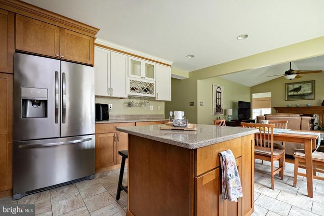 128 SANDPIPER LN, West Deptford, NJ 08086