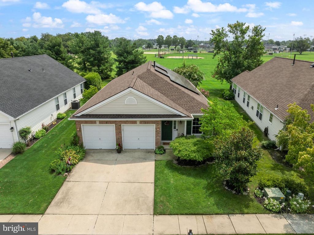 128 SANDPIPER LN, West Deptford, NJ 08086