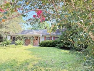 2332 Walz Drive, Savannah, GA 31404