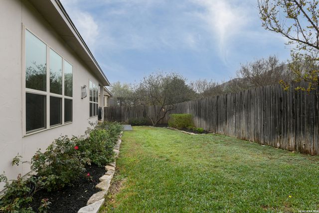 542 Tranquil Oak, San Antonio, TX 78260
