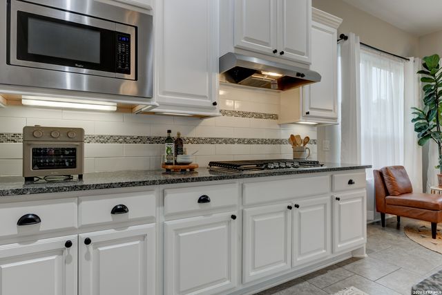 542 Tranquil Oak, San Antonio, TX 78260