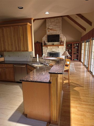 730 S Chaparral, Burnet, TX 78611