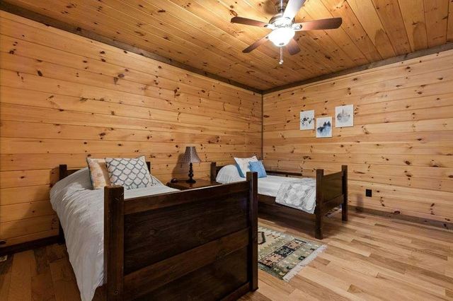 9 Kensington Drive, Mineral Bluff, GA 30559
