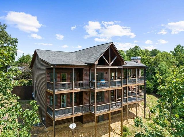9 Kensington Drive, Mineral Bluff, GA 30559