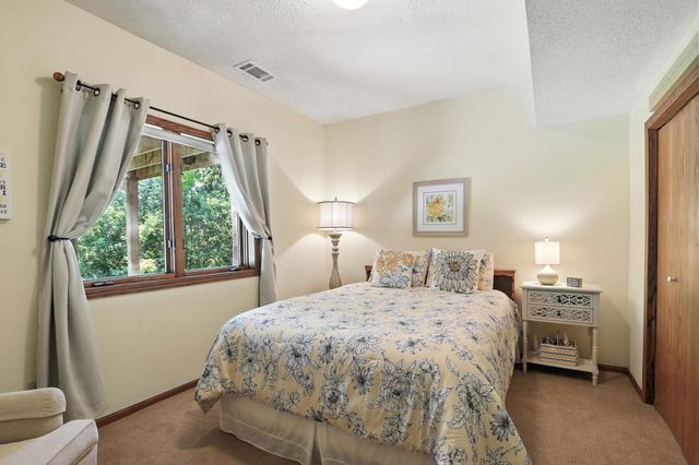 13429 Georgia Circle, Apple Valley, MN 55124