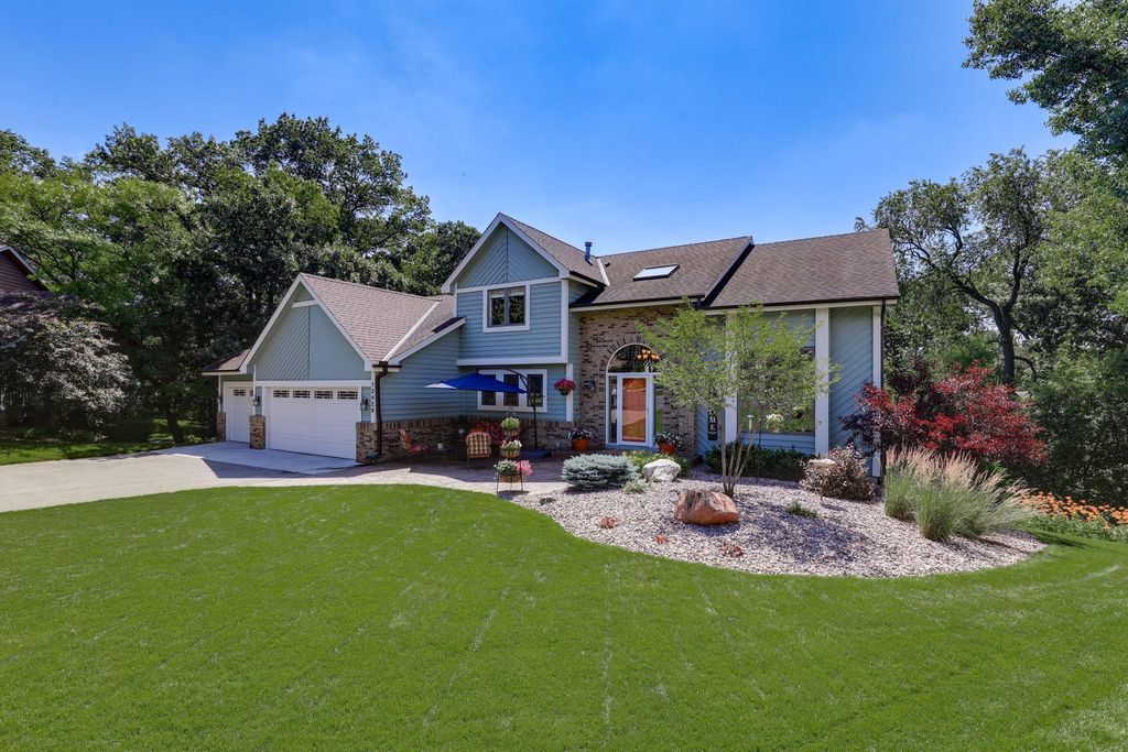 13429 Georgia Circle, Apple Valley, MN 55124
