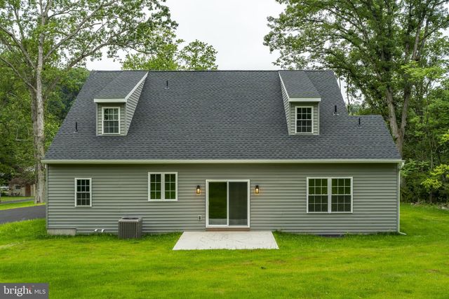 105 LAKE RD, Elizabethtown, PA 17022