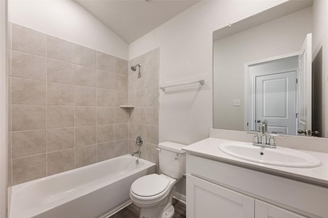 257 Fossil DR, Kyle, TX 78640