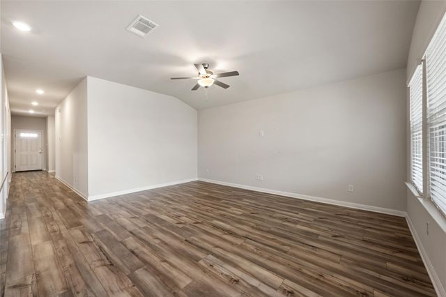 257 Fossil DR, Kyle, TX 78640