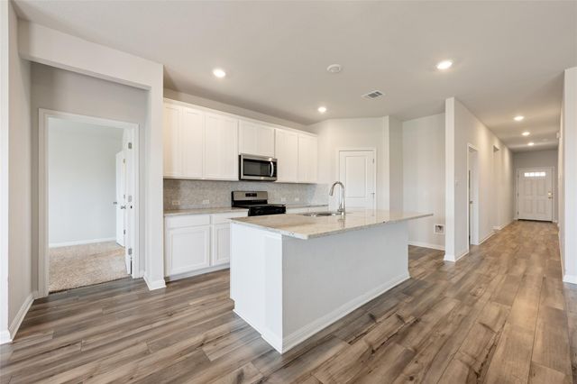 257 Fossil DR, Kyle, TX 78640