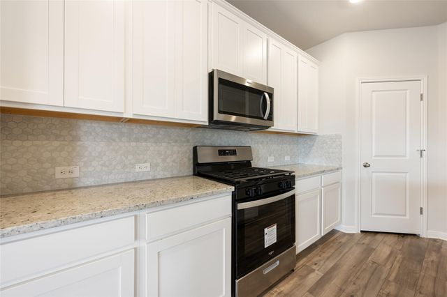 257 Fossil DR, Kyle, TX 78640