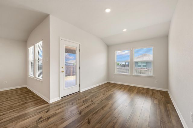 257 Fossil DR, Kyle, TX 78640