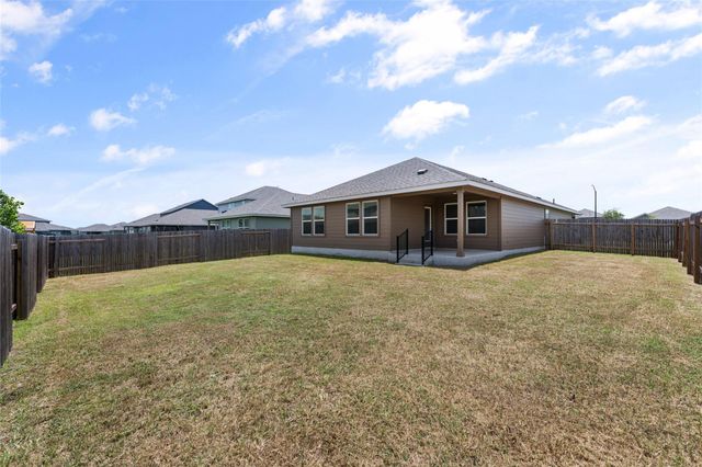 257 Fossil DR, Kyle, TX 78640