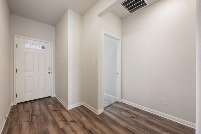 257 Fossil DR, Kyle, TX 78640