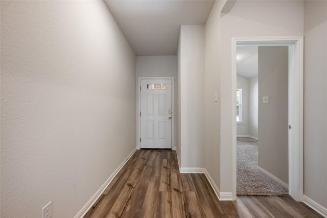 257 Fossil DR, Kyle, TX 78640