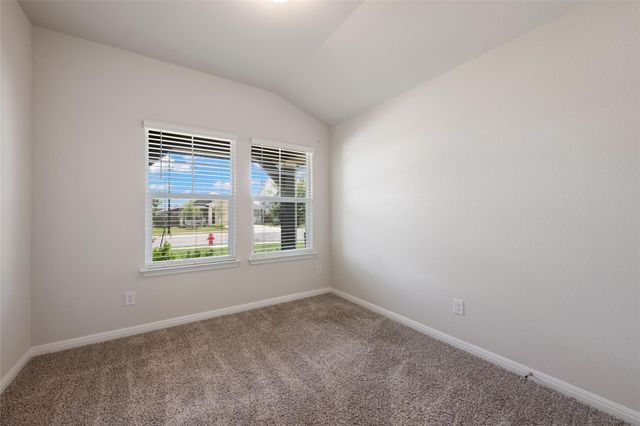 257 Fossil DR, Kyle, TX 78640