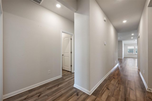 257 Fossil DR, Kyle, TX 78640
