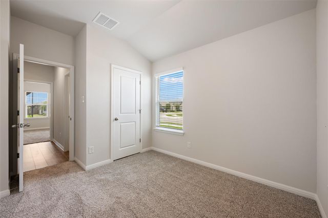 257 Fossil DR, Kyle, TX 78640