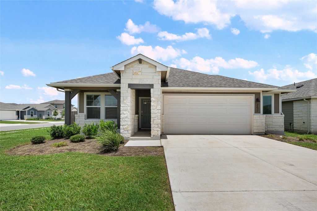 257 Fossil DR, Kyle, TX 78640