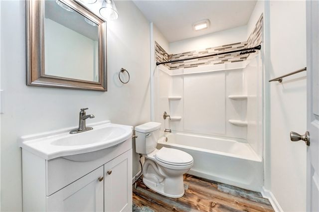 500 Highland Ave, Aliquippa, PA 15001