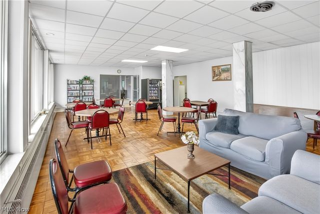 1480 Warren Road 708, Lakewood, OH 44107