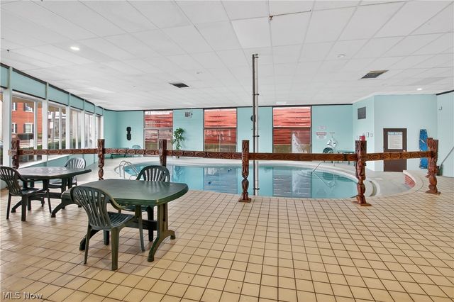 1480 Warren Road 708, Lakewood, OH 44107