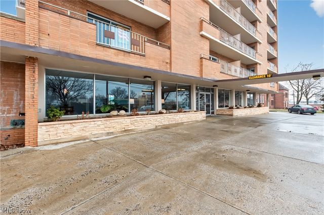 1480 Warren Road 708, Lakewood, OH 44107