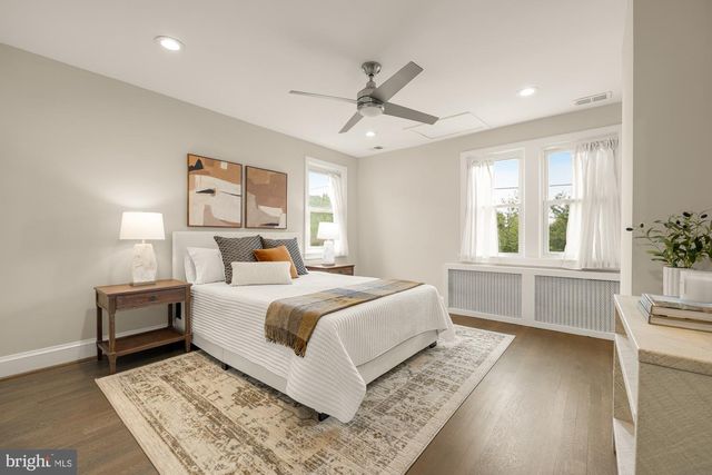 325 OGLETHORPE ST NW, Washington, DC 20011