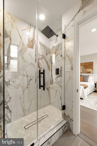 325 OGLETHORPE ST NW, Washington, DC 20011
