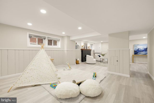 325 OGLETHORPE ST NW, Washington, DC 20011
